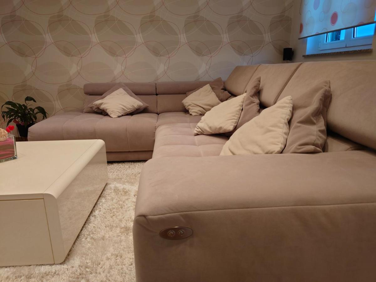 شقة Apartman Mare Nostrum**** غييكا المظهر الخارجي الصورة