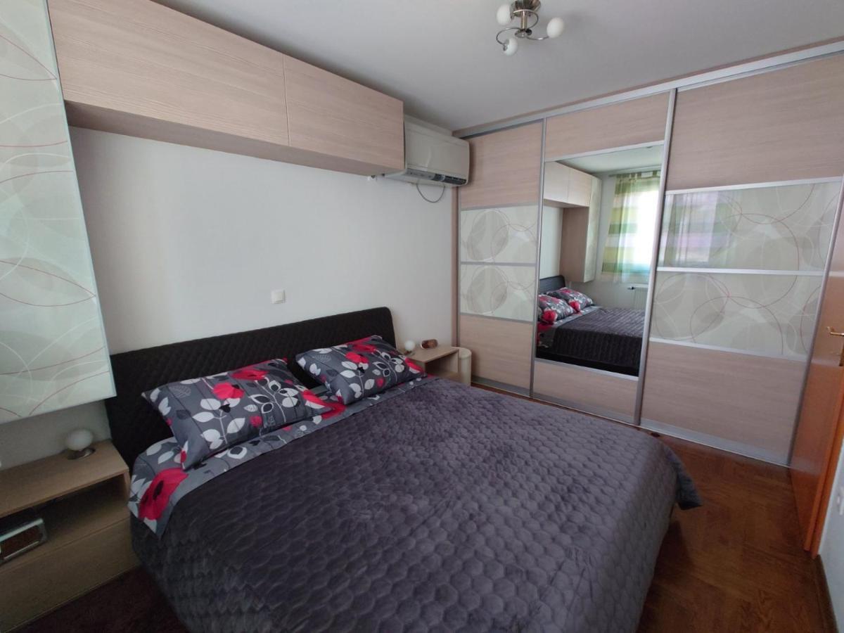شقة Apartman Mare Nostrum**** غييكا المظهر الخارجي الصورة