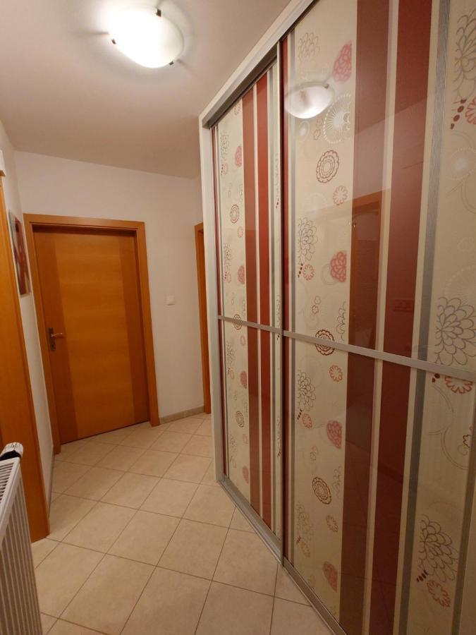 شقة Apartman Mare Nostrum**** غييكا المظهر الخارجي الصورة